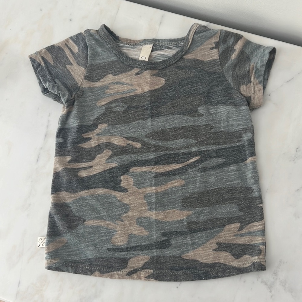 Childhoods clothing - Camo Tee